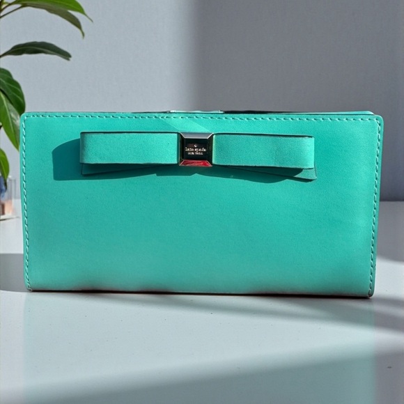 Kate Spade Montford Park Nisha Wallet in Tiffany Blue. EUC. - Picture 10 of 16